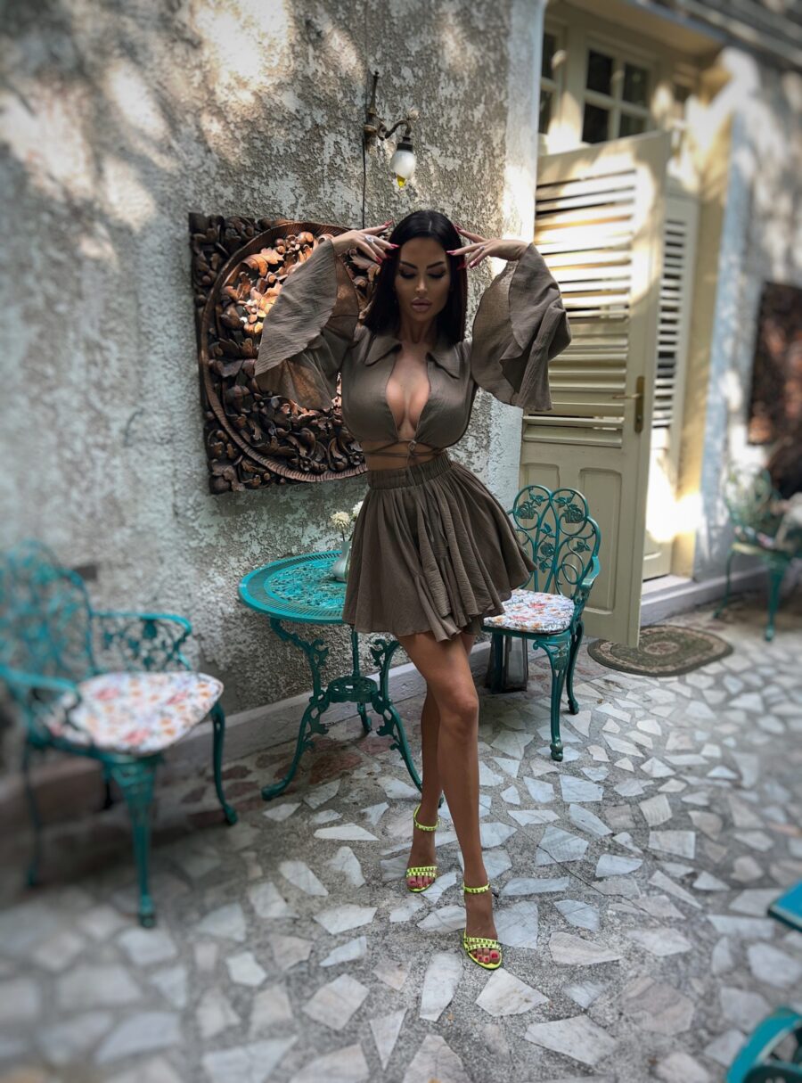 Roxanne set