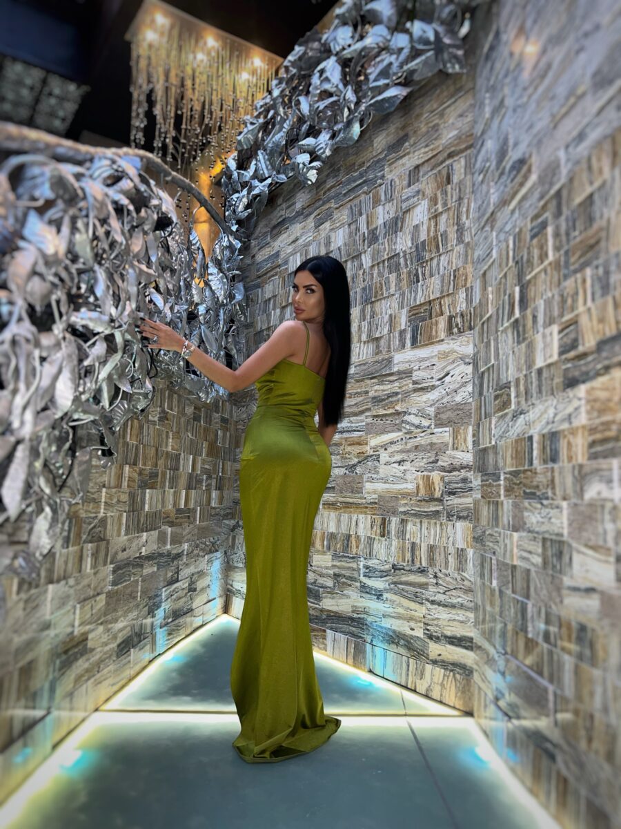 Queen dress - Image 6